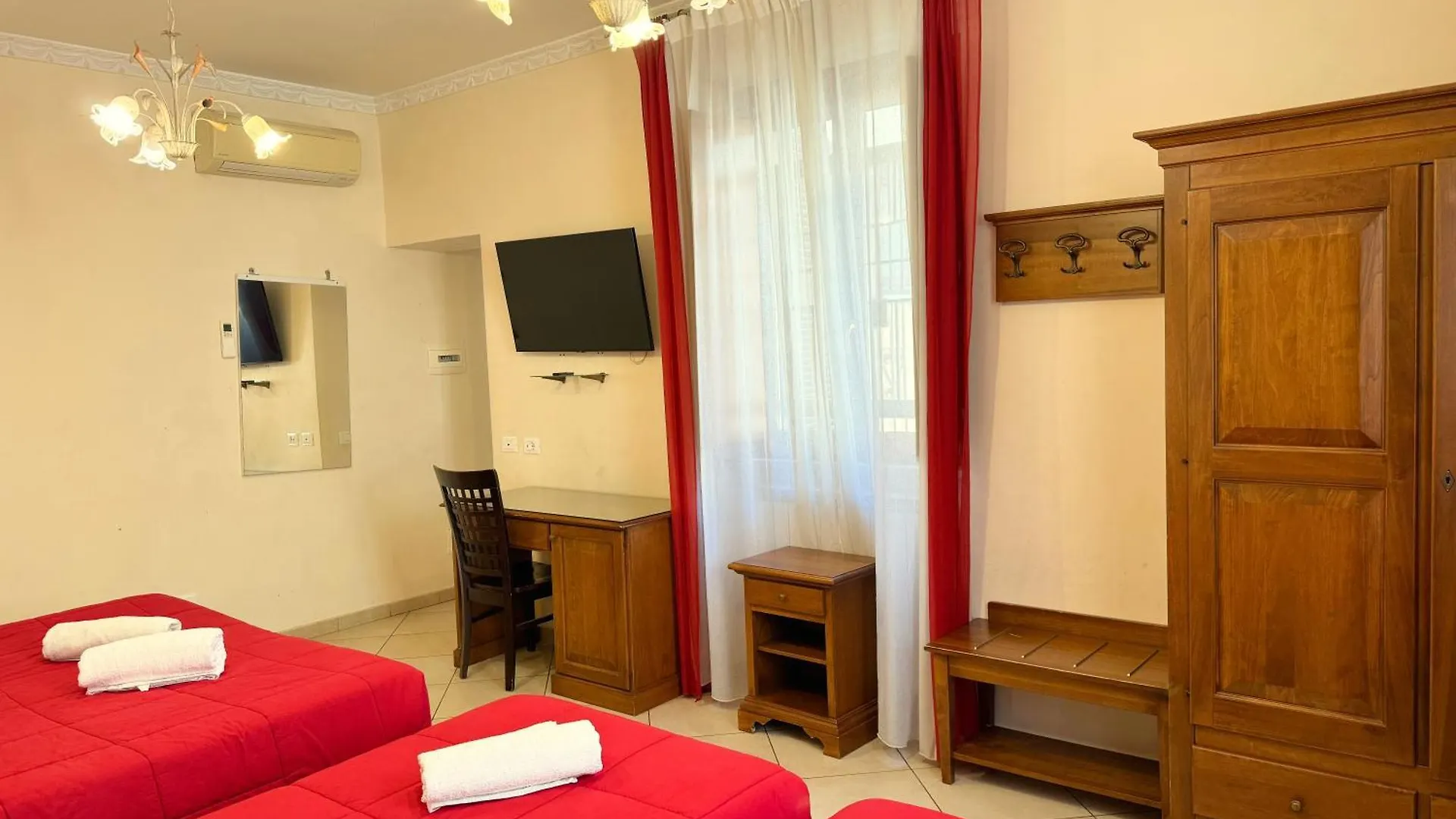Anthony House, Anthony Floor 3, Castro Pretorio Apartment Rome