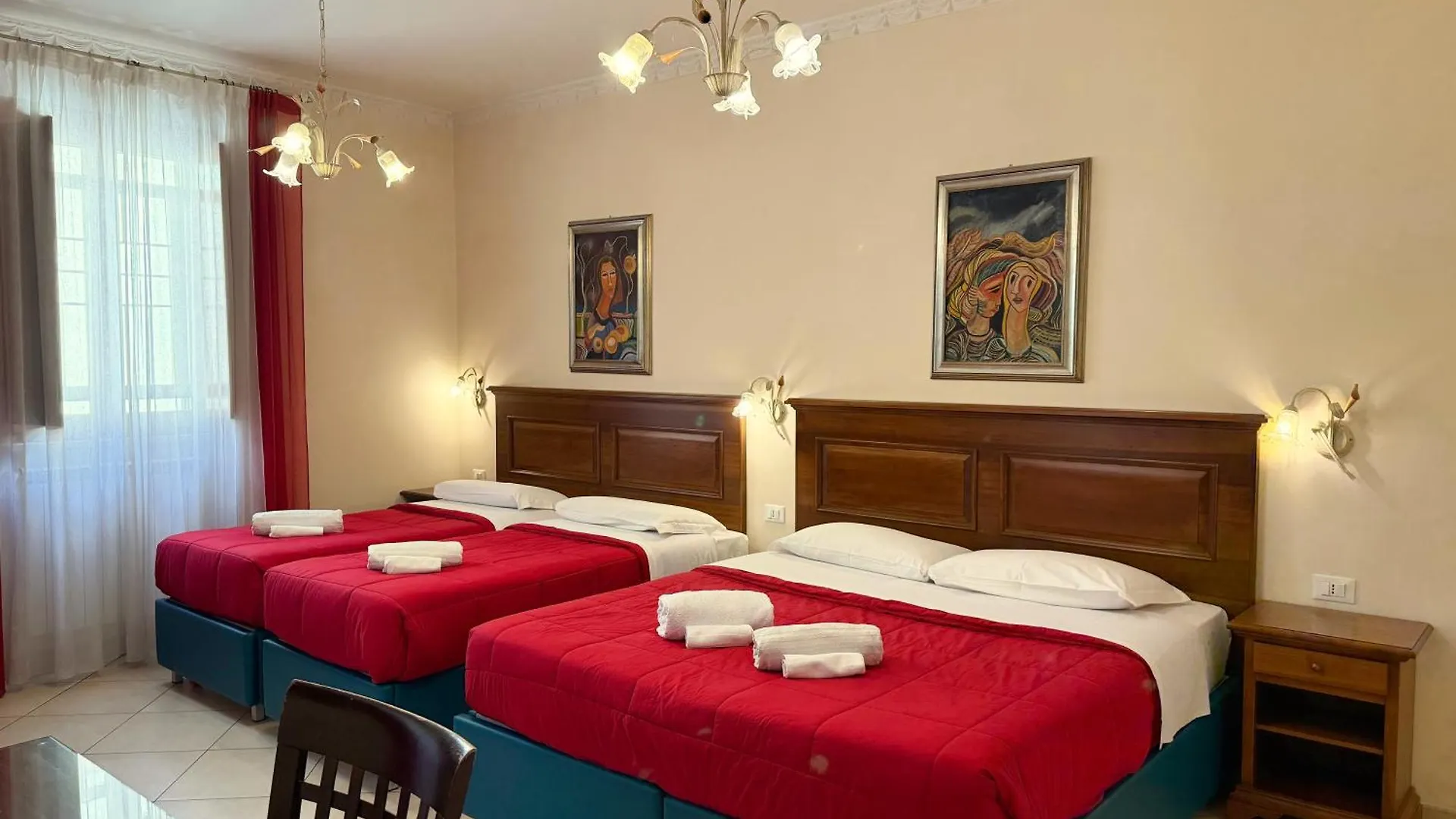Anthony House, Via Villafranca 2, Castro Pretorio Roma Italia