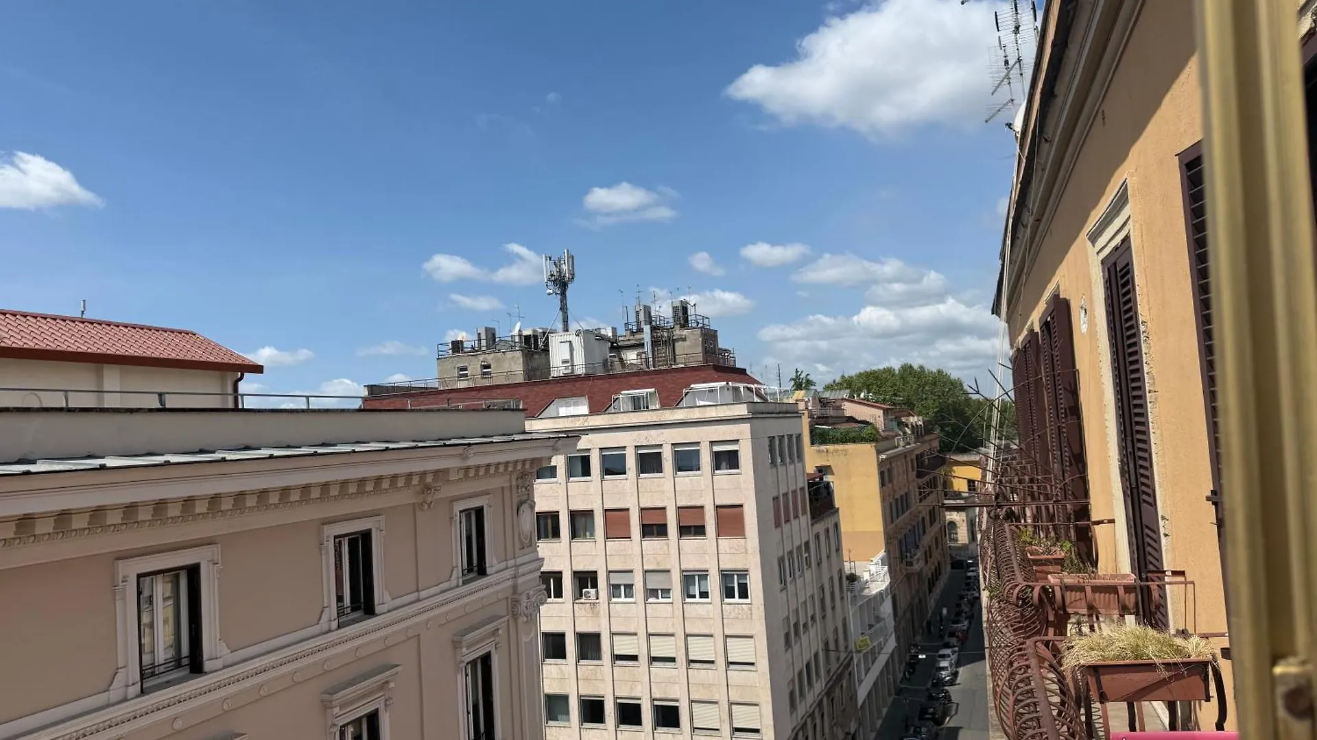 Anthony House, Via Villafranca 2, Castro Pretorio Roma Appartamento